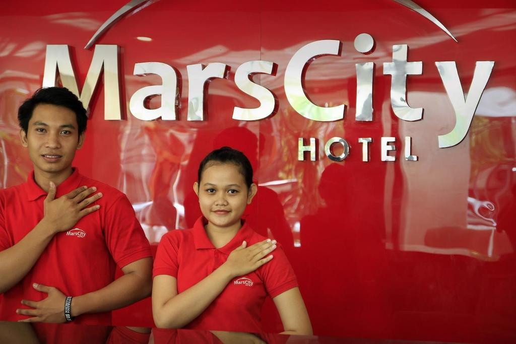 Mars City Hotel Denpasar Kültér fotó